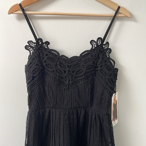 NWT Dex Black Tiered Lace polka dot mini Dress spaghetti straps size XS - Picture 3 of 11